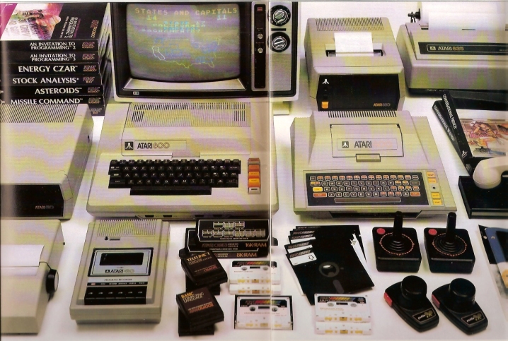 The Atari 800 (left) and Atari 400 (right) with some popular peripherals